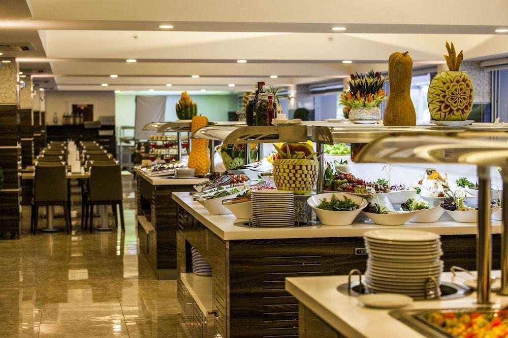 אלאניה Avena Resort & Spa Hotel מראה חיצוני תמונה