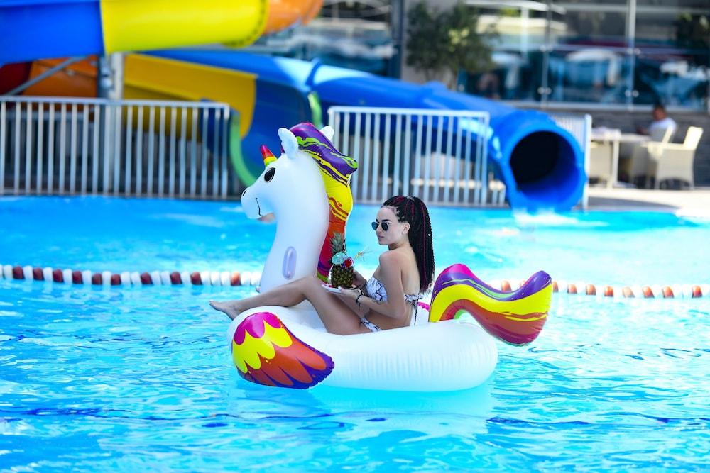 אלאניה Avena Resort & Spa Hotel מראה חיצוני תמונה