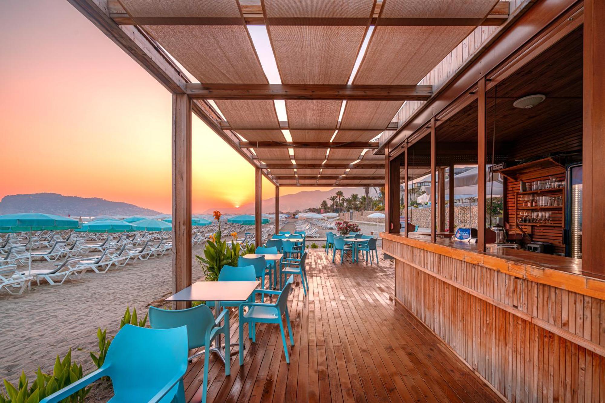 אלאניה Avena Resort & Spa Hotel מראה חיצוני תמונה